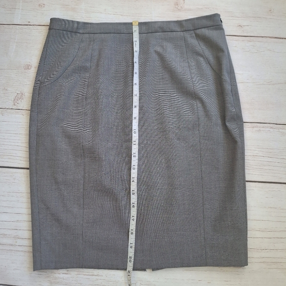 RW&CO Grey Pencil Skirt Size 6 Classic Office Wear - Picture 6 of 12